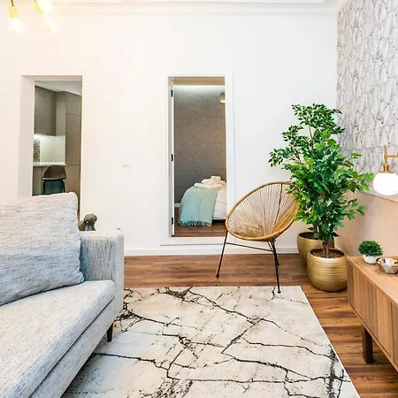 דירה Lively 2-bedroom In Iconic Alfama By Lisbeyond ליסבון