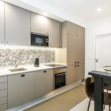 Apartamento Chic 2Br In Historic Alfama | Heart Of Lisbon Culture By Lisbeyond